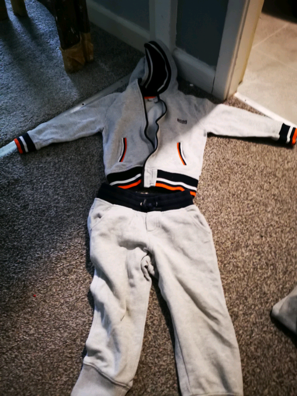 age 4 tracksuit